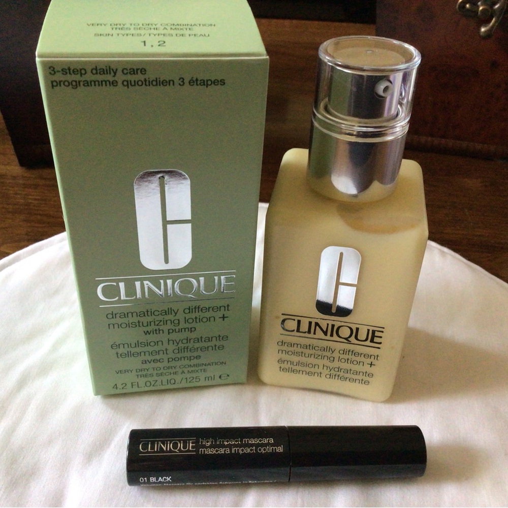 Clinique Dramatically Different Lotion and Black Mascara Set